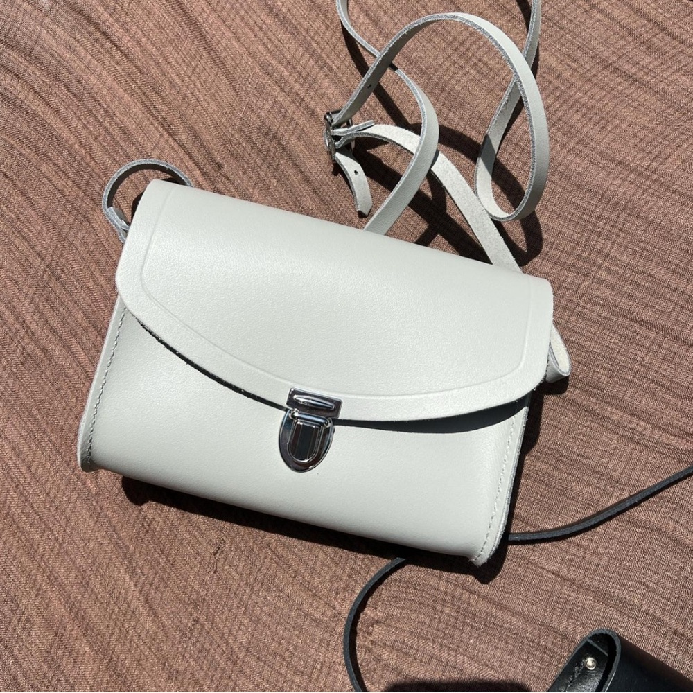 Elegant light blue Leather Crossbody Cambridge Satchel Company Bag